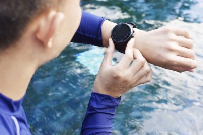 Os melhores smartwatches à prova d'água para nadadores em 2023